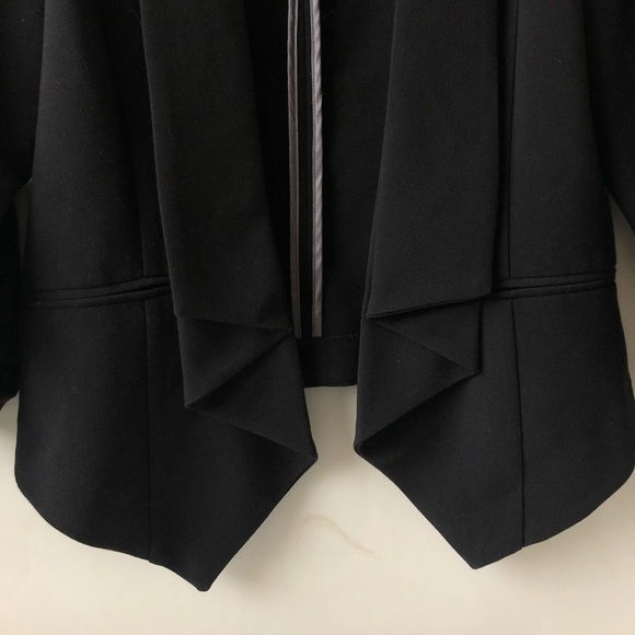 Maurices size medium black open front blazer - Picture 2 of 4